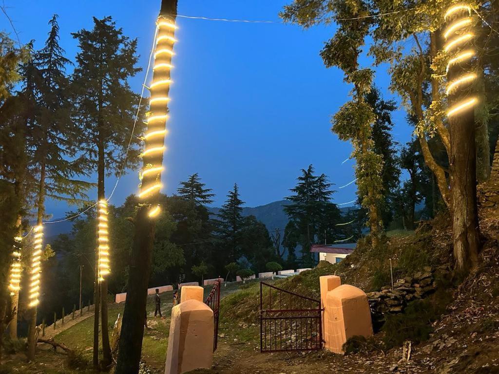 The Deodar Inn Pauri Zewnętrze zdjęcie