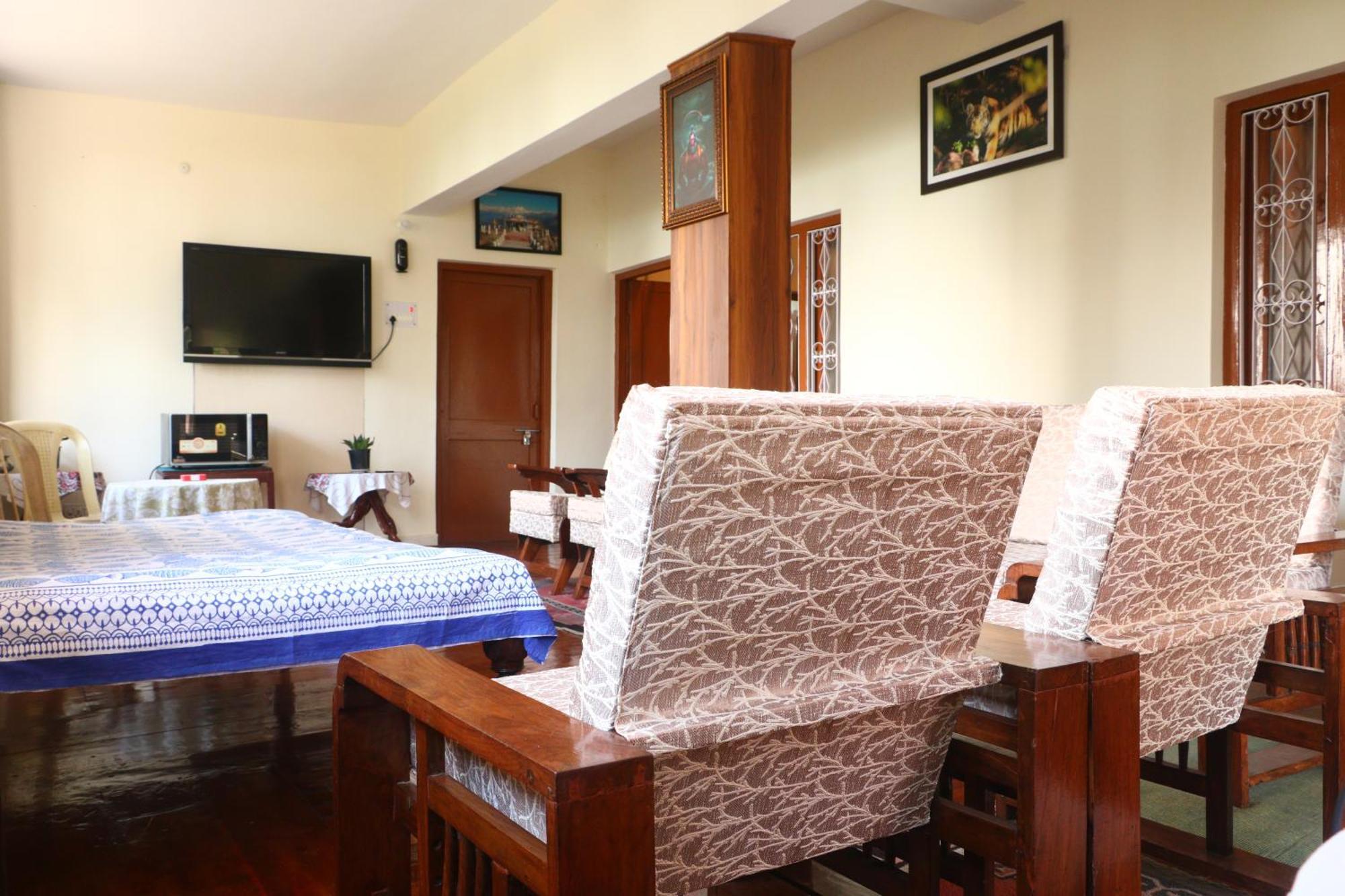 The Deodar Inn Pauri Zewnętrze zdjęcie